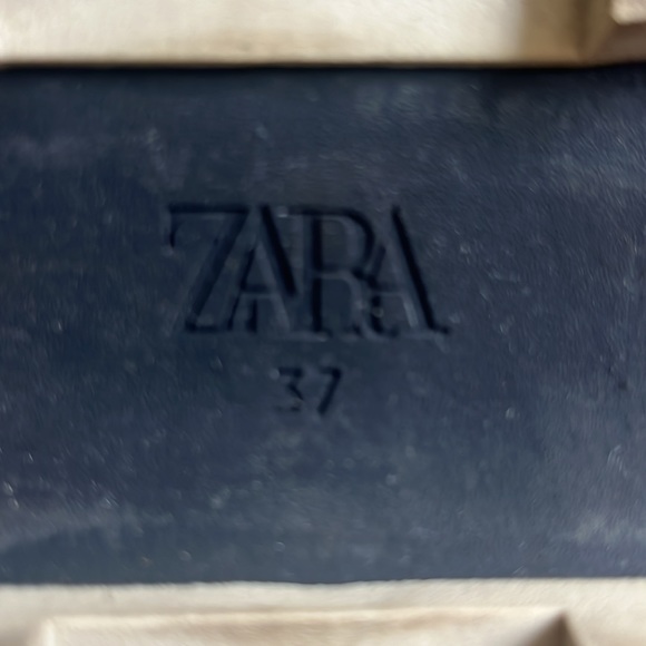 Zara Girls Zip Chelsea/Moto Boots with Lug Sole - Black, Size 37 - Picture 9 of 11